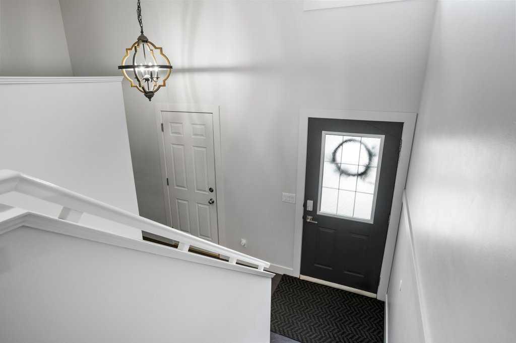 Additional image 3 of 377 Stonegate Way NW, Airdrie, AB, T4B 2X9