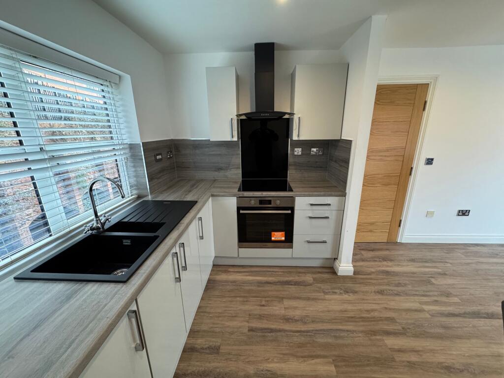 Additional image 6 of Mint Drive, Hockley, B18