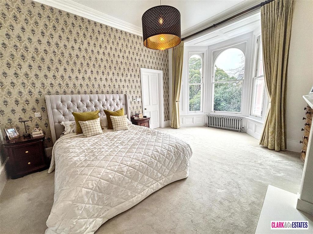 Additional image 9 of 5 bed flat for salePowderham Crescent, Exeter EX4