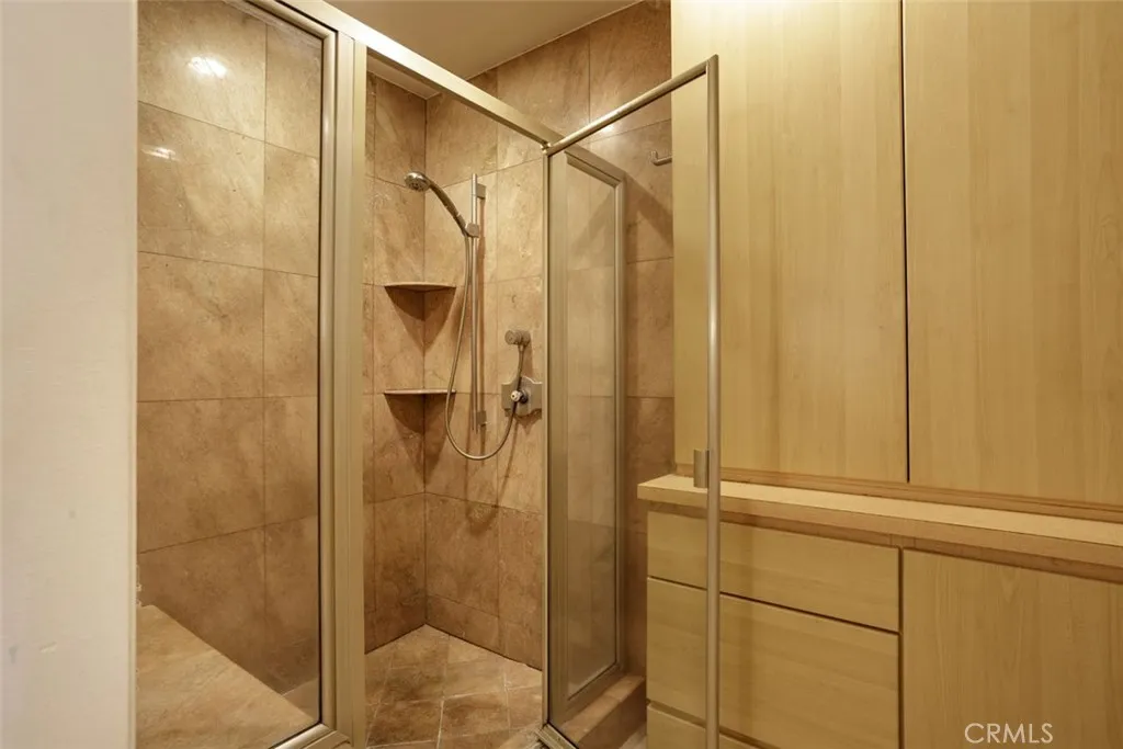 Additional image 19 of 1880 Veteran Avenue, Los Angeles, CA 90025