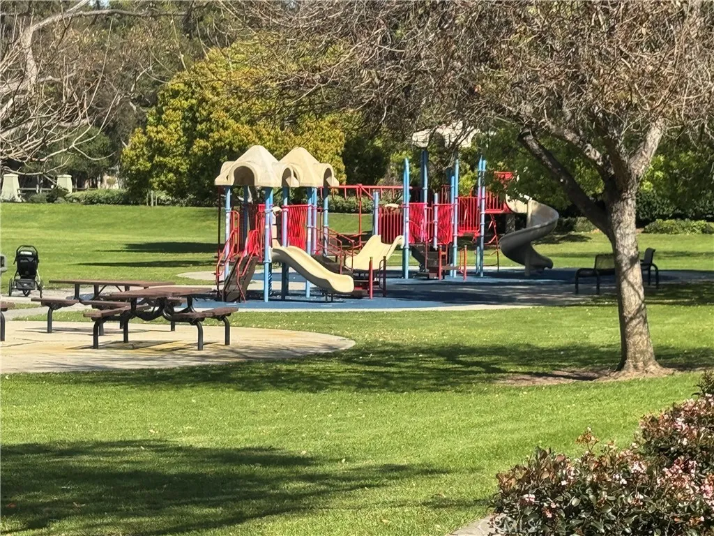 Additional image 73 of 16826 Pembrook Ln, Huntington Beach, CA 92649