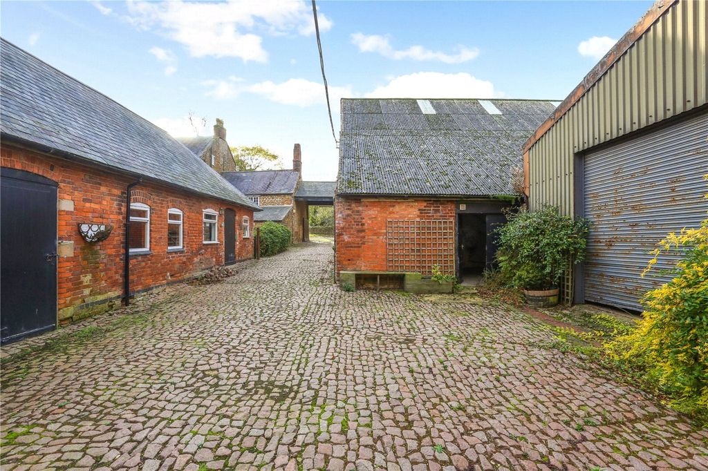 Additional image 11 of 6 bed detached house for saleHalstead House Farm, Oakham Road, Tilton On The Hill, Leicestershire LE7