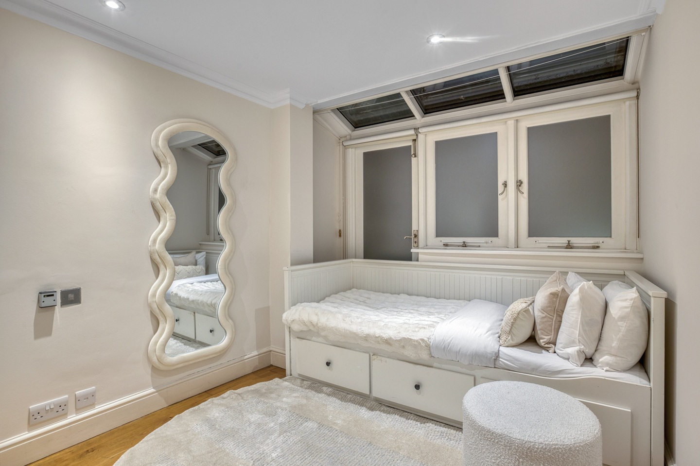 Additional image 16 of 6 Bed Terraced House, Brompton Road, SW1X, N1 7GU