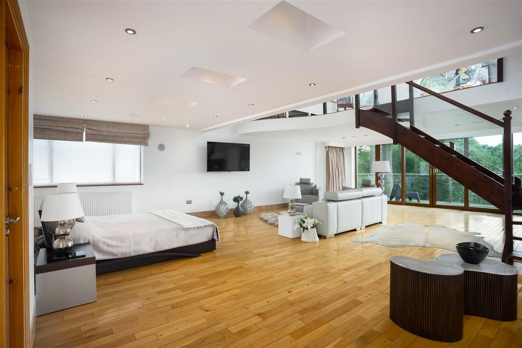 Additional image 10 of 5 bed detached house for saleLing Lane, Scarcroft, Leeds LS14