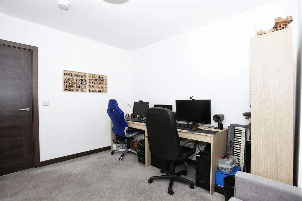Additional image 9 of 2 bed flat for saleEast Station Road, Fletton Quays, Peterborough PE2