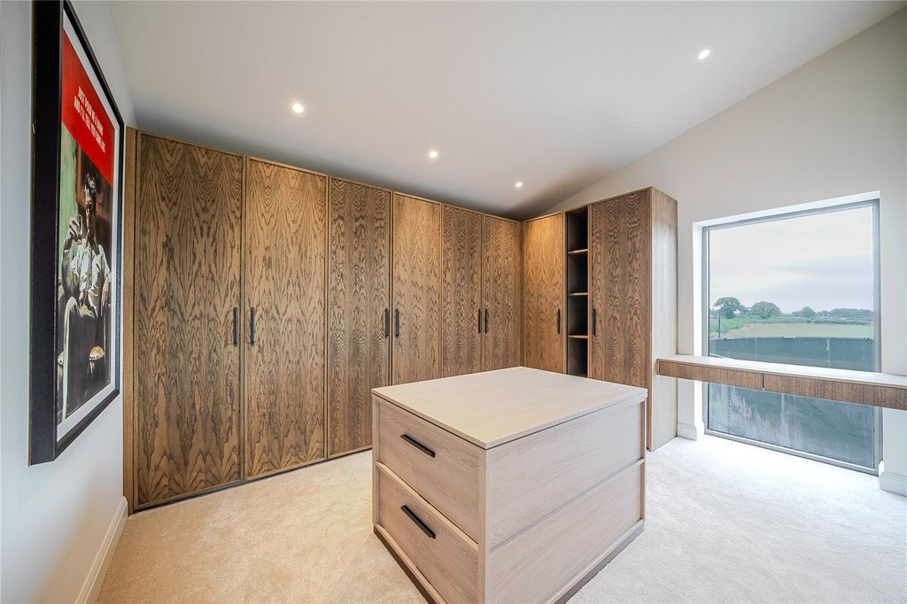 Additional image 20 of 6 bed barn conversion for saleThe Hay Barn, Haggs Road, Follifoot, Harrogate HG3