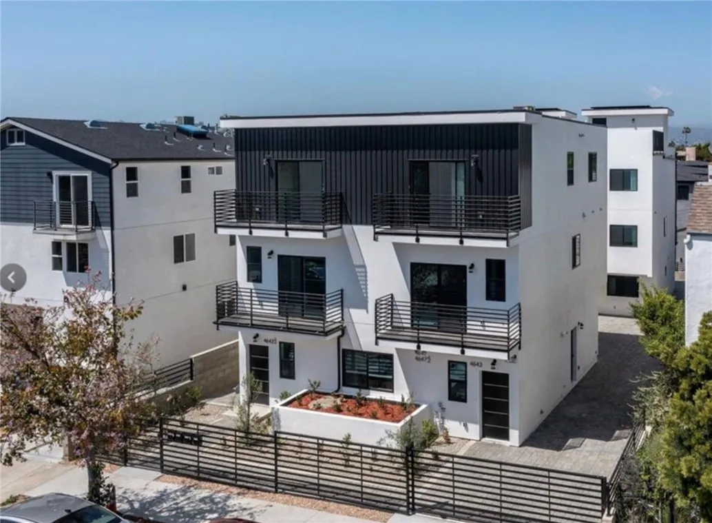 Additional image 10 of 4643 W 18th Street, Los Angeles, CA 90019