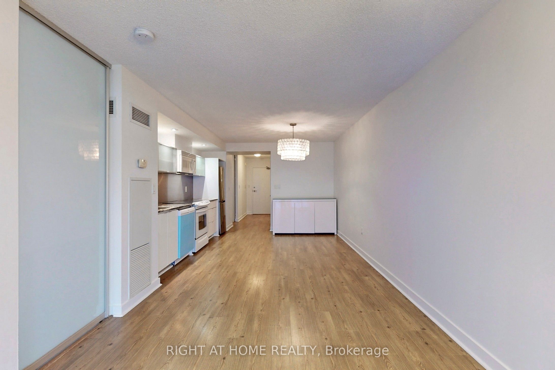 Additional image 4 of 523-4K Spadina Avenue, Toronto, ON, M5V 3Y9