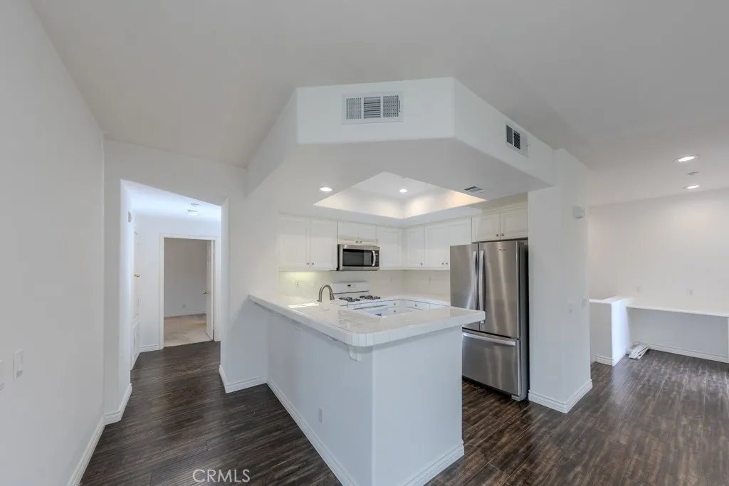 Additional image 54 of 87 Reunion, Irvine, CA 92603