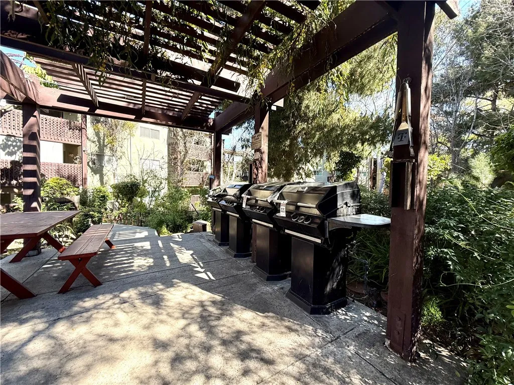 Additional image 30 of 5870 Benner Street Unit 204, Los Angeles, CA 90042