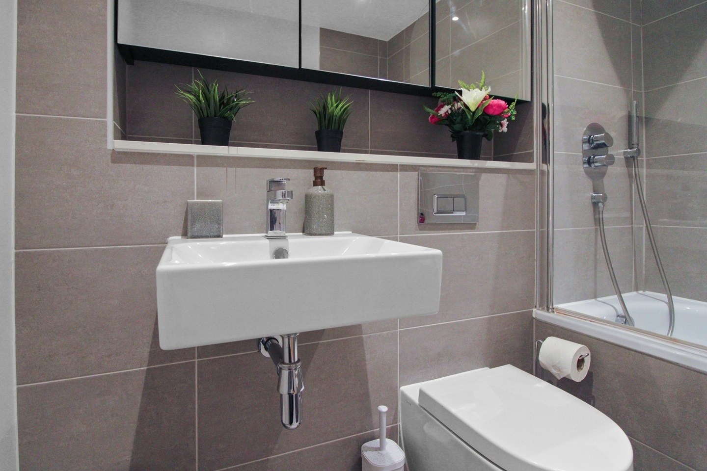 Additional image 17 of 2 Bed Flat, Waleorde Road, SE17, N1 7GU