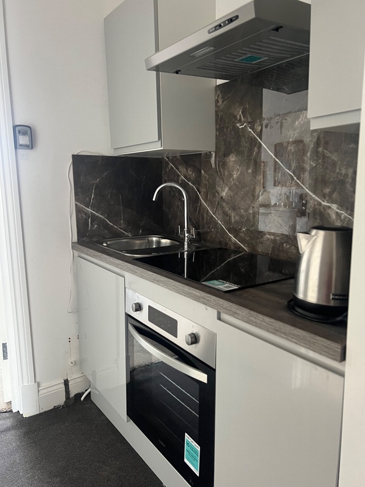 Additional image 3 of 2 Bed Flat, King's Cross, WC1H, N1 7GU