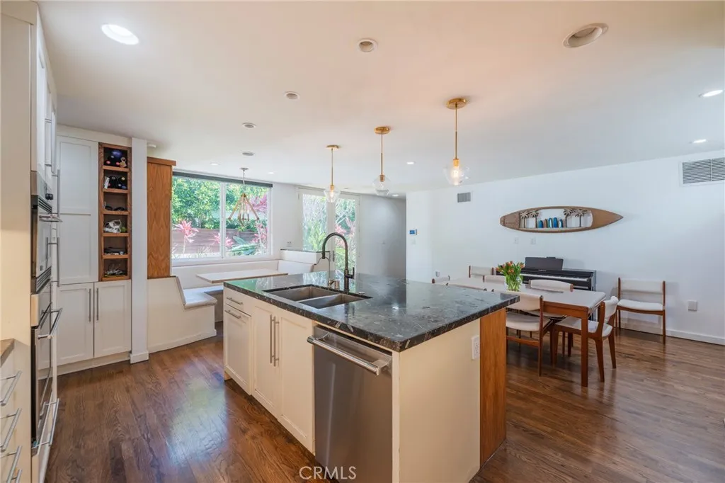 Additional image 10 of 2404 Laurel Avenue, Manhattan Beach, CA 90266