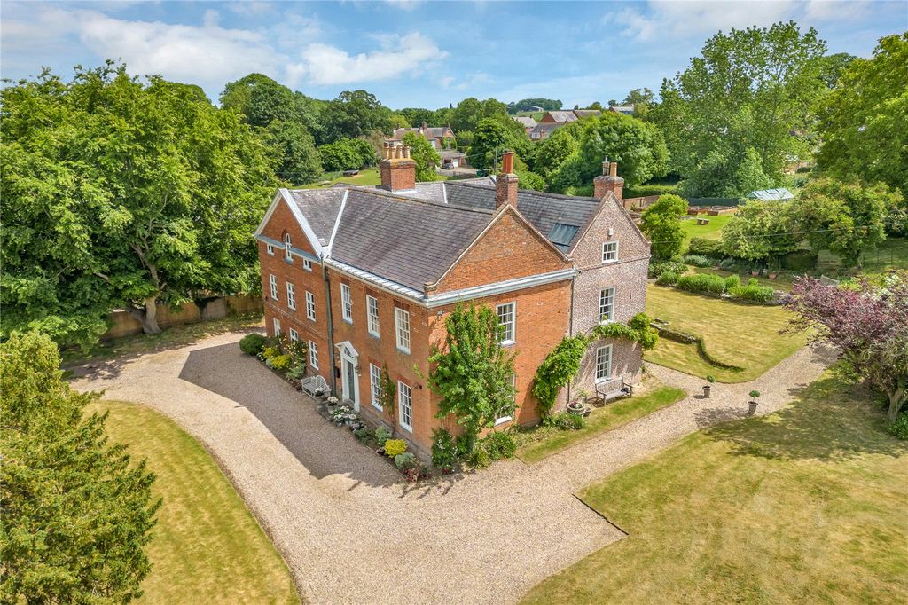 8 bed detached house for saleGreat Glen Road, Little Stretton, Leicestershire LE2