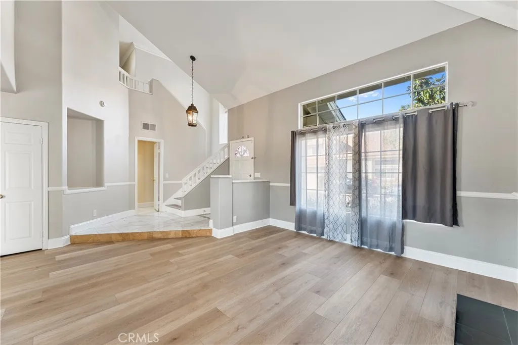Additional image 5 of 2048 Cherokee, Tustin, CA 92782