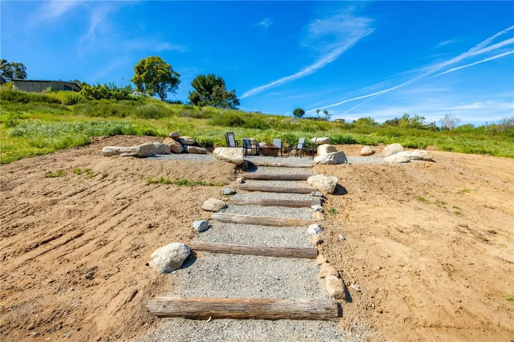 Additional image 104 of 1720 Vista Del Lago Dr, Fallbrook, CA 92028