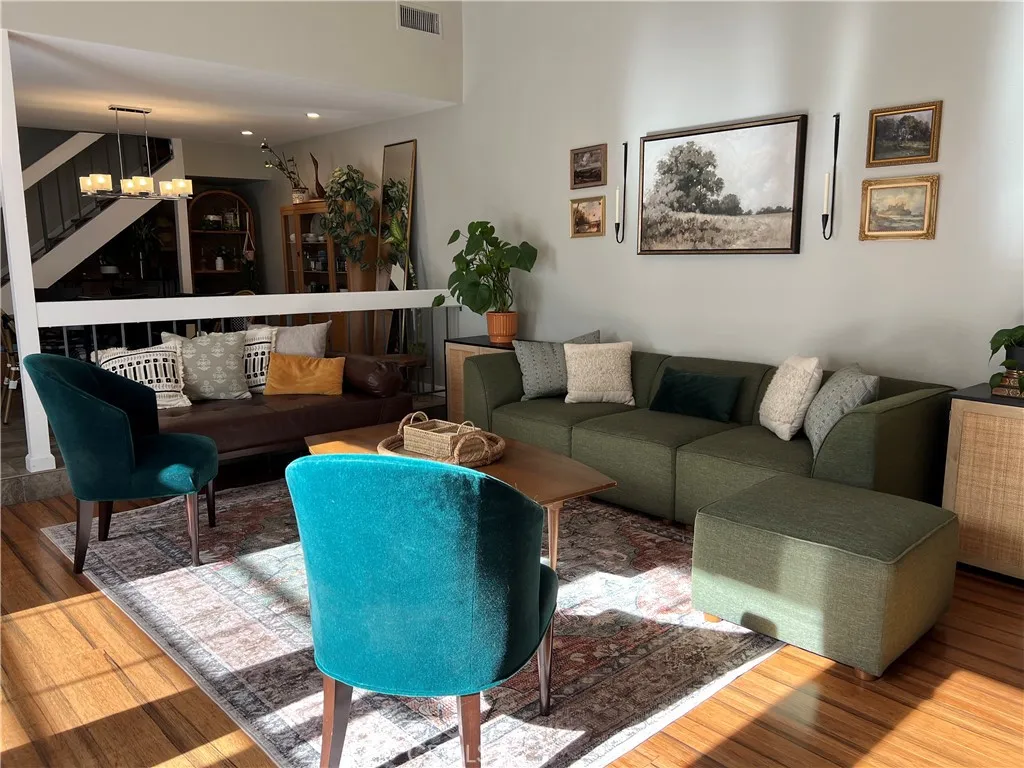 Additional image 3 of 10141 Valley Circle Boulevard Unit 4, Chatsworth, CA 91311