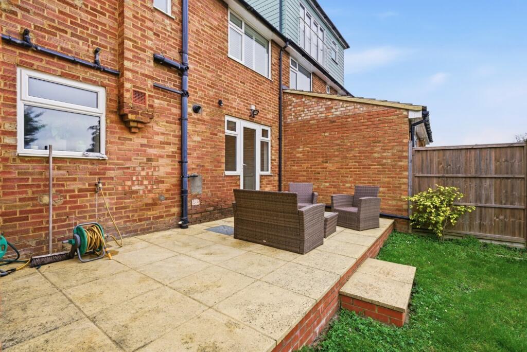 Additional image 22 of Spooners Drive, Park Street, St. Albans, Hertfordshire, AL2