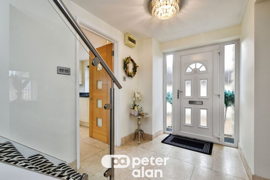 Additional image 8 of 6 bed detached house for salePentwyn Road, Treharris CF46
