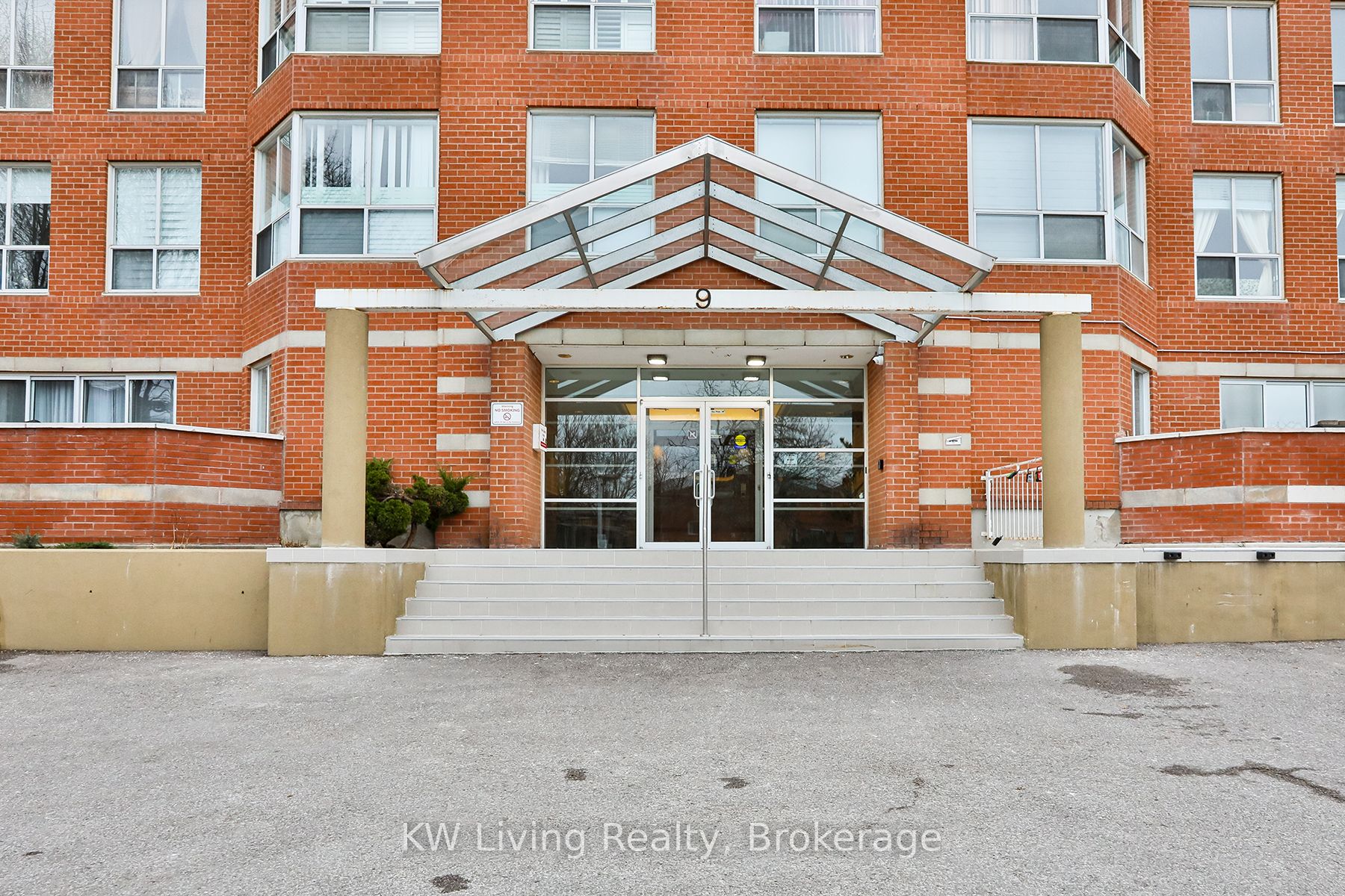Additional image 2 of 101-9 Chalmers Road, Richmond Hill, ON, L4B 3N3