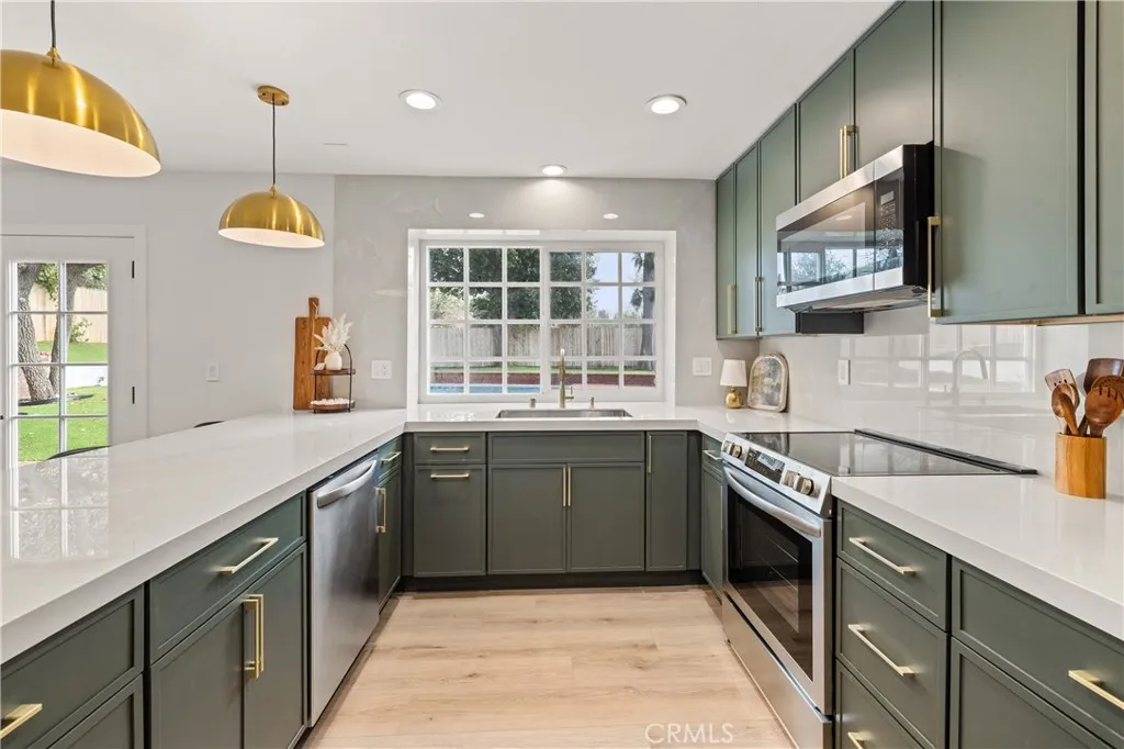 Additional image 42 of 5204 Ambridge Dr, Calabasas, CA 91301