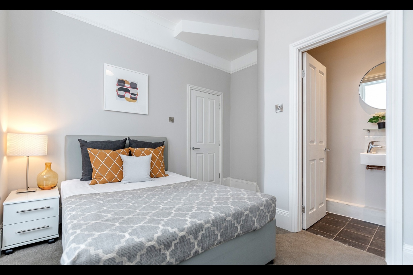 Additional image 3 of Room in a Shared House, Grantham Road, SW9, N1 7GU