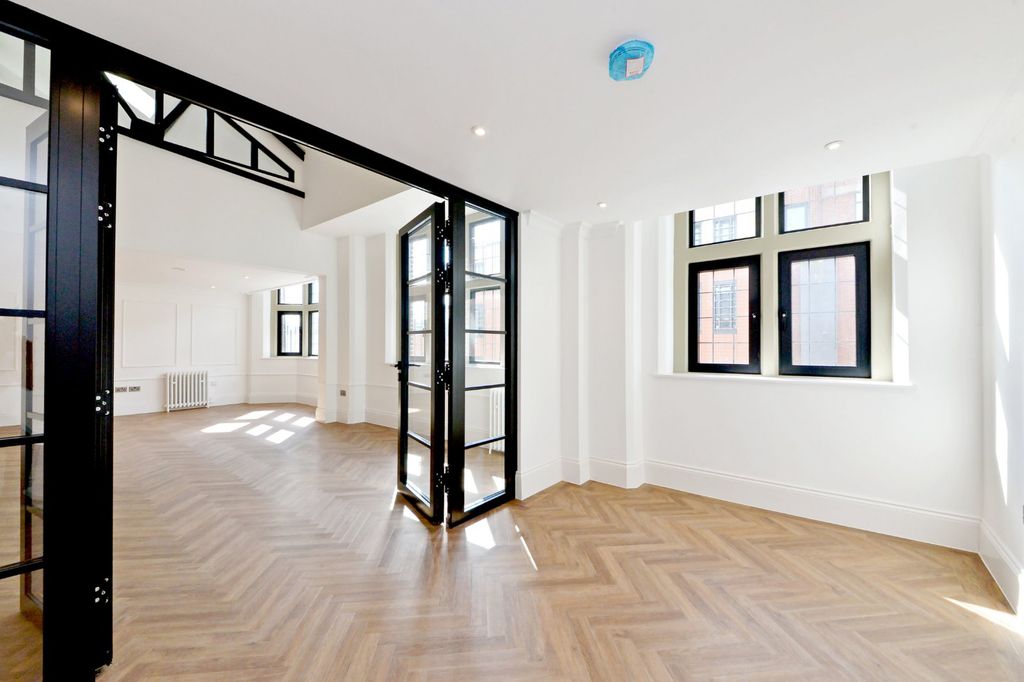 Additional image 12 of 3 bed flat for saleThe Gothic, 4-6 Great Hampton Street, Birmingham B18