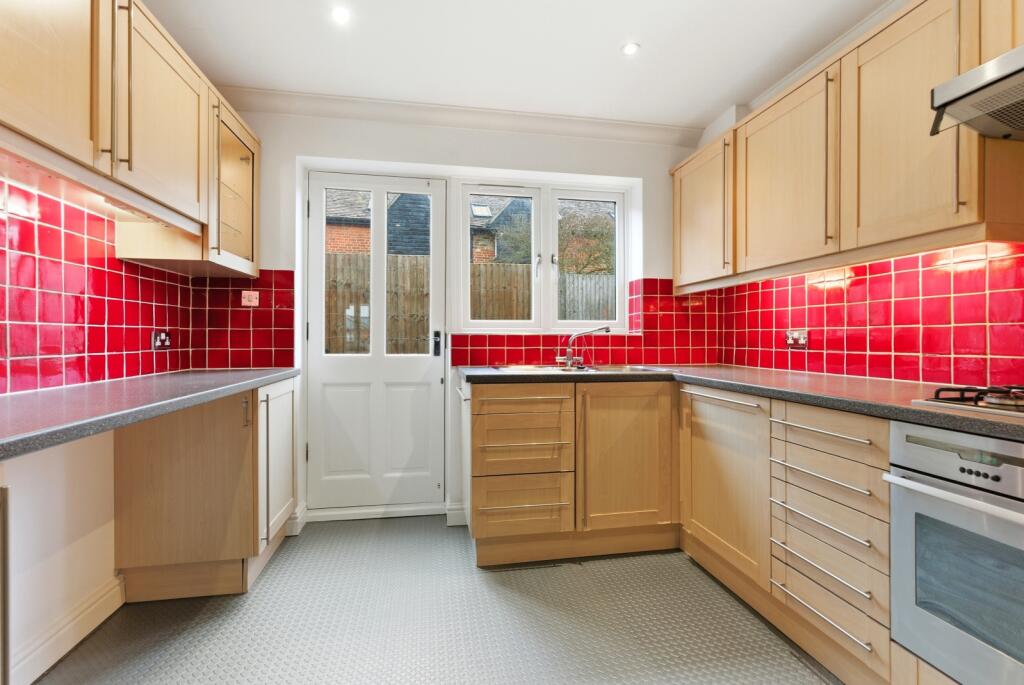 Additional image 11 of Saracens Head Yard, St Albans, Herts