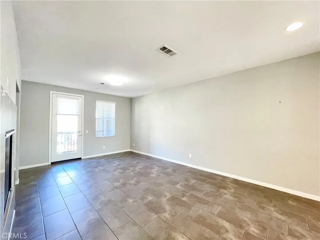 Additional image 14 of 709 S Azusa Ave APT L, Azusa, CA 91702