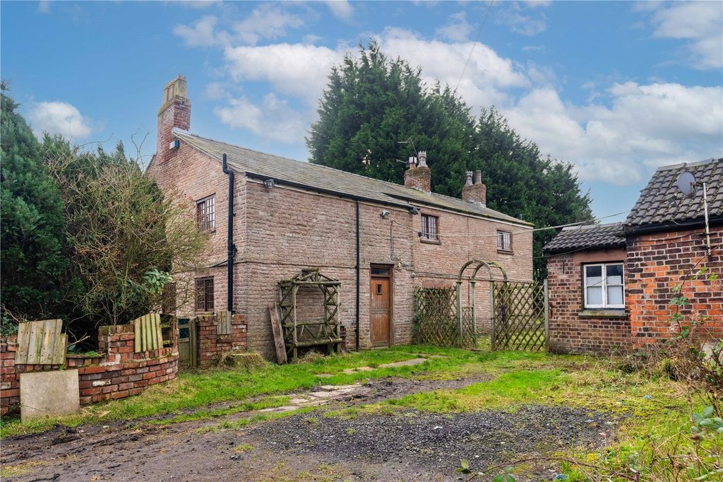4 bed equestrian for saleKnowsley, Prescot, Merseyside L34