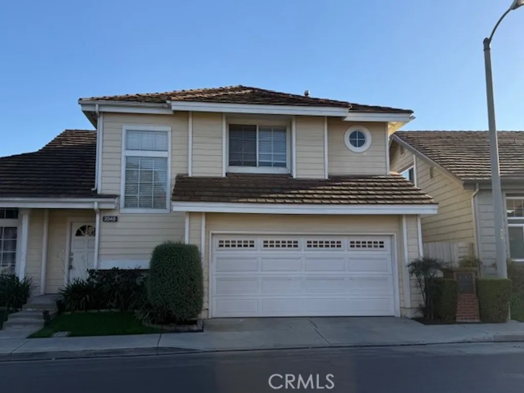 2048 Cherokee, Tustin, CA 92782