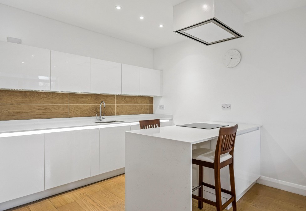 Additional image 2 of 1 Bed Flat, Christchurch House, SW1H, N1 7GU