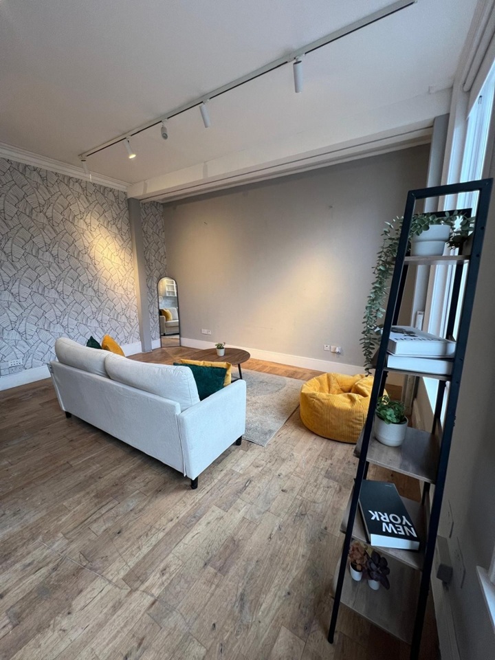 Additional image 3 of 1 Bed Flat, Upper Street, N1, N1 2XQ