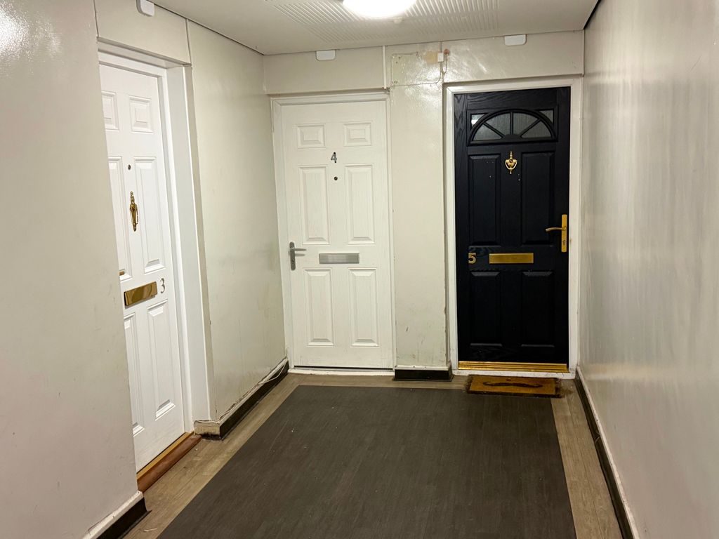 Additional image 11 of 2 bed flat for saleFlat, Belgrave Court, George Street, Pontnewynydd, Pontypool NP4