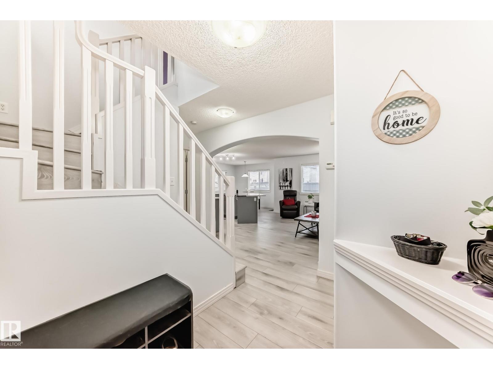 Additional image 4 of 5305 205 Street NW, Edmonton, AB, T6M2Y7