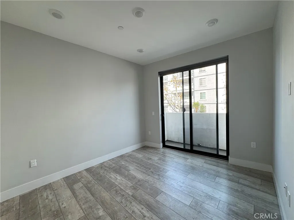 Additional image 60 of 4383 N Sepulveda blvd, Sherman Oaks, CA 91403