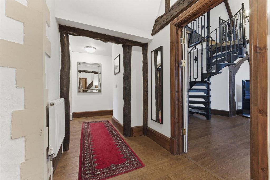 Additional image 2 of 3 bed flat for saleThe Old Grammar School, Church Street, Cowbridge CF71