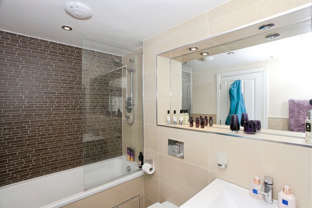Additional image 16 of 2 bed flat for salePriestgate, Peterborough PE1