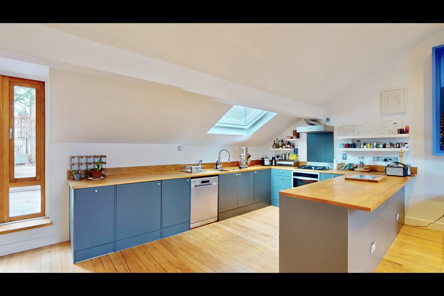Additional image 46 of 4 Bed Detached House, Murray Mews, NW1, N1 7GU