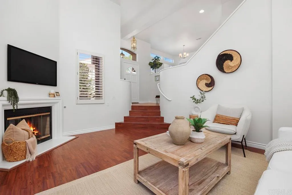 Additional image 37 of 7122 Calabria Court Unit E, San Diego, CA 92122