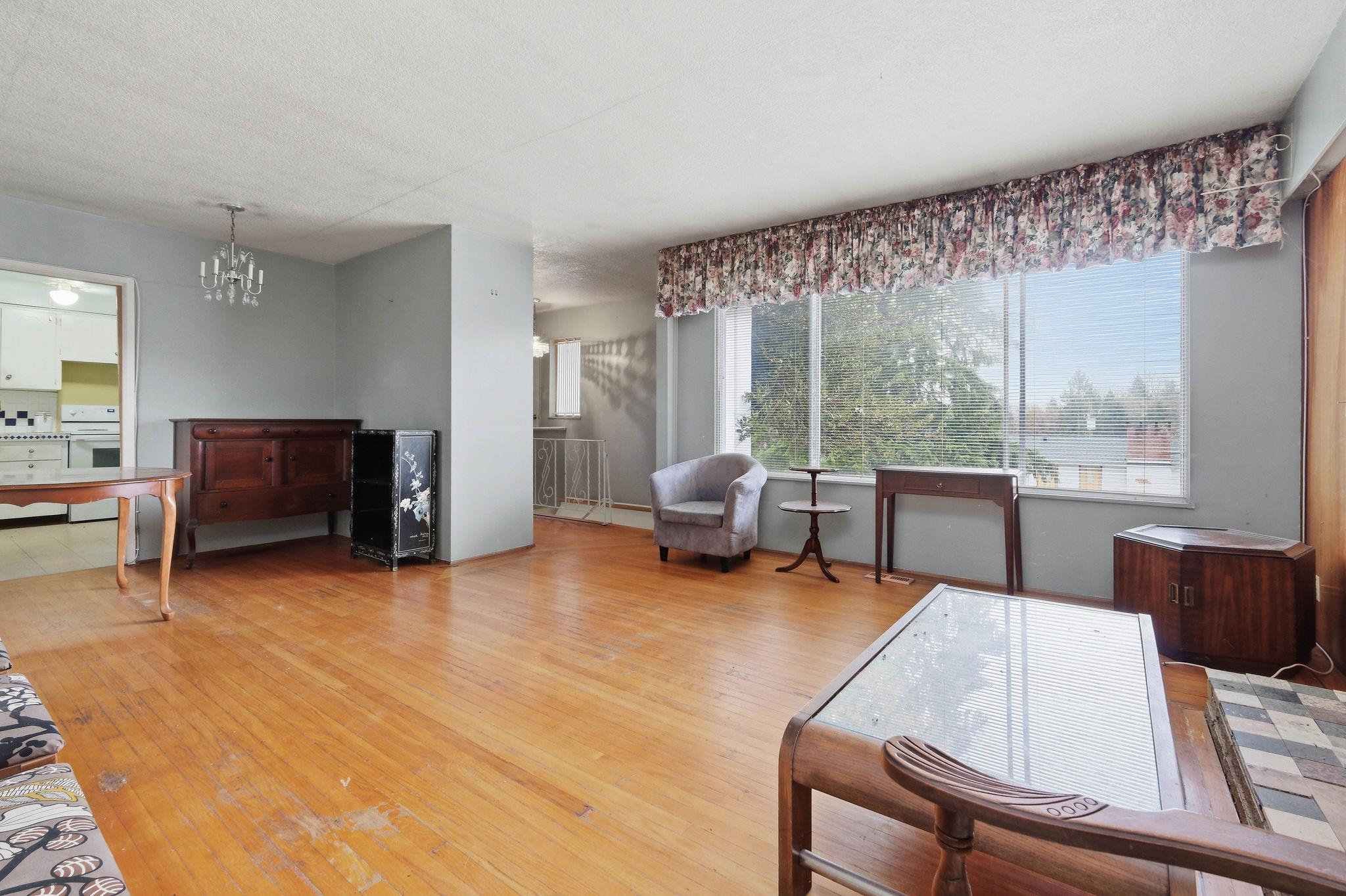 Additional image 4 of 4745 Gilpin Court, Burnaby, BC, V5G 3A1