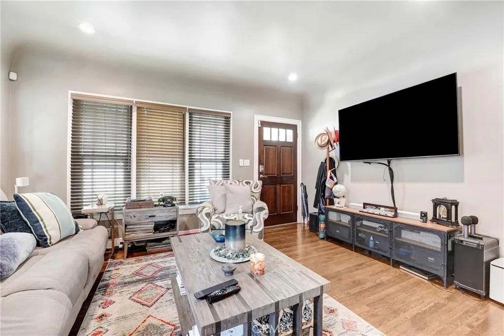 Additional image 22 of 1982 Corson St, Pasadena, CA 91107