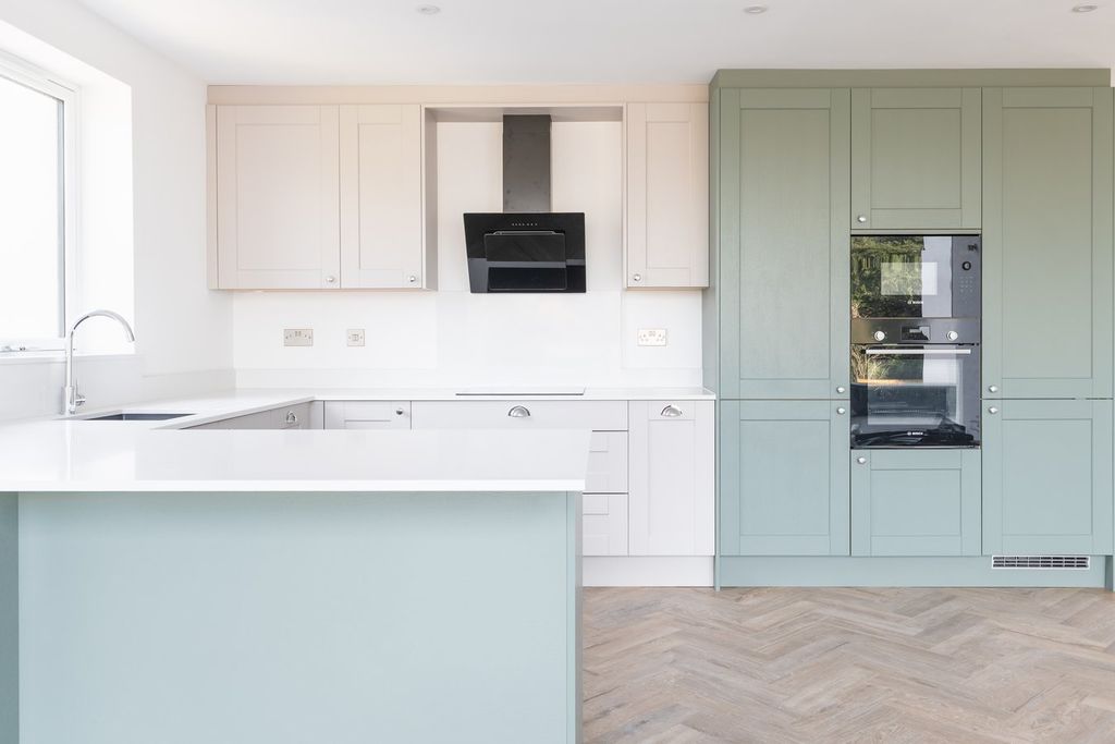 Additional image 3 of 2 bed flat for saleBenson Road, Stratford Upon Avon, Warwickshire CV37