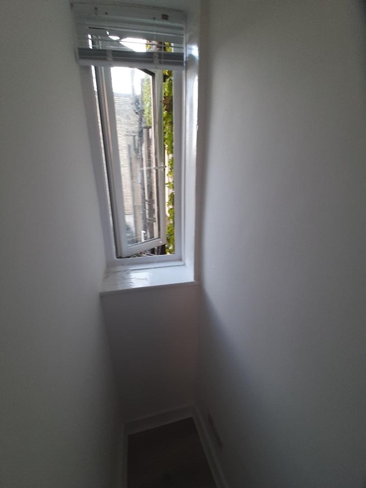 Additional image 12 of Studio Flat, London, SW1V, N1 7GU