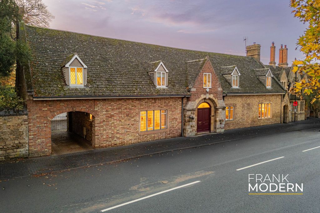 Additional image 5 of 5 bed semi-detached house for saleAbbey Place, Thorney PE6