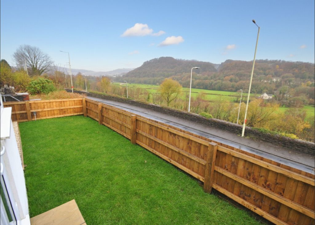 Additional image 13 of 2 bed flat for saleCilfynydd Road, Pontypridd CF37