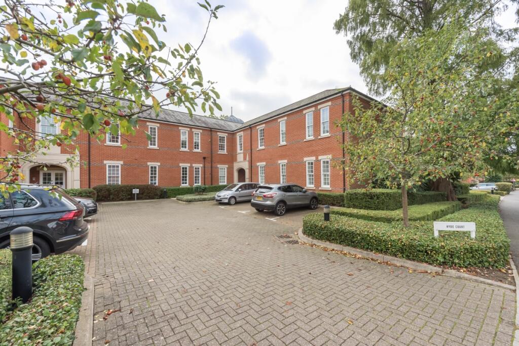 Additional image 6 of Beningfield Drive London Colney AL2