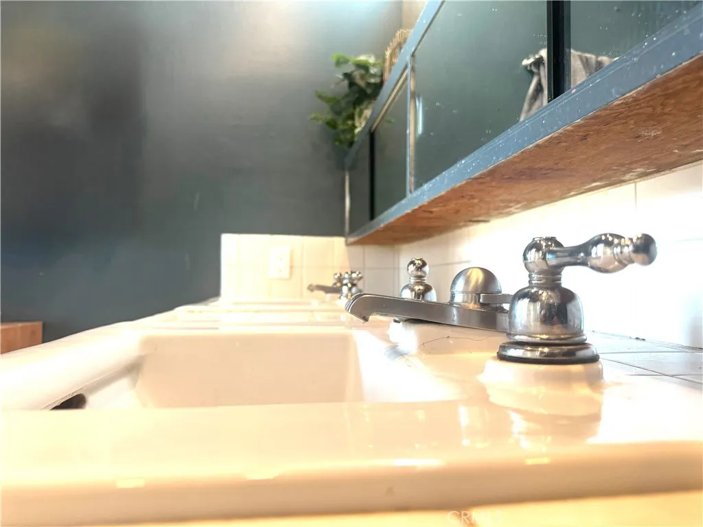 Additional image 13 of 11551 Decente Dr, Studio City, CA 91604