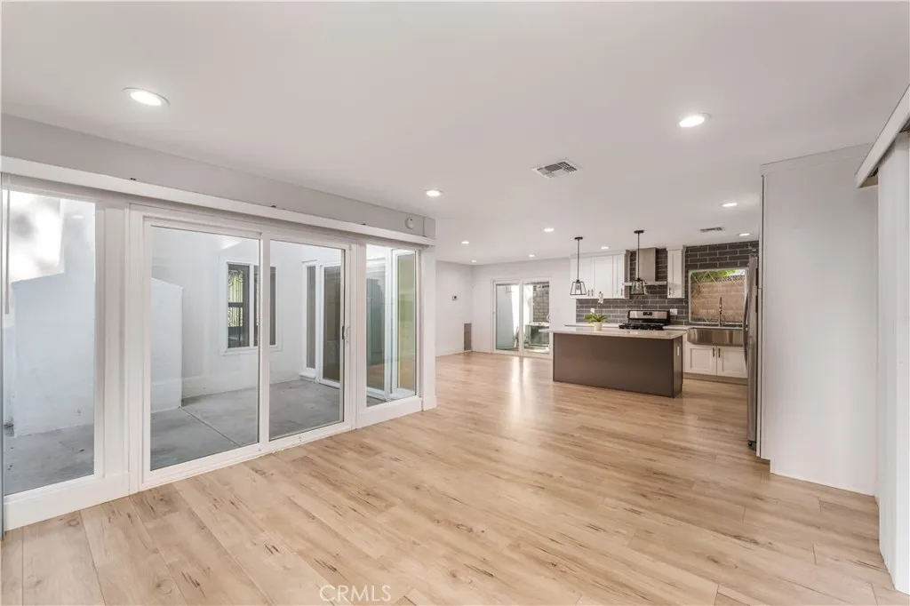 Additional image 54 of 6222 Wynne Ave, Tarzana, CA 91335