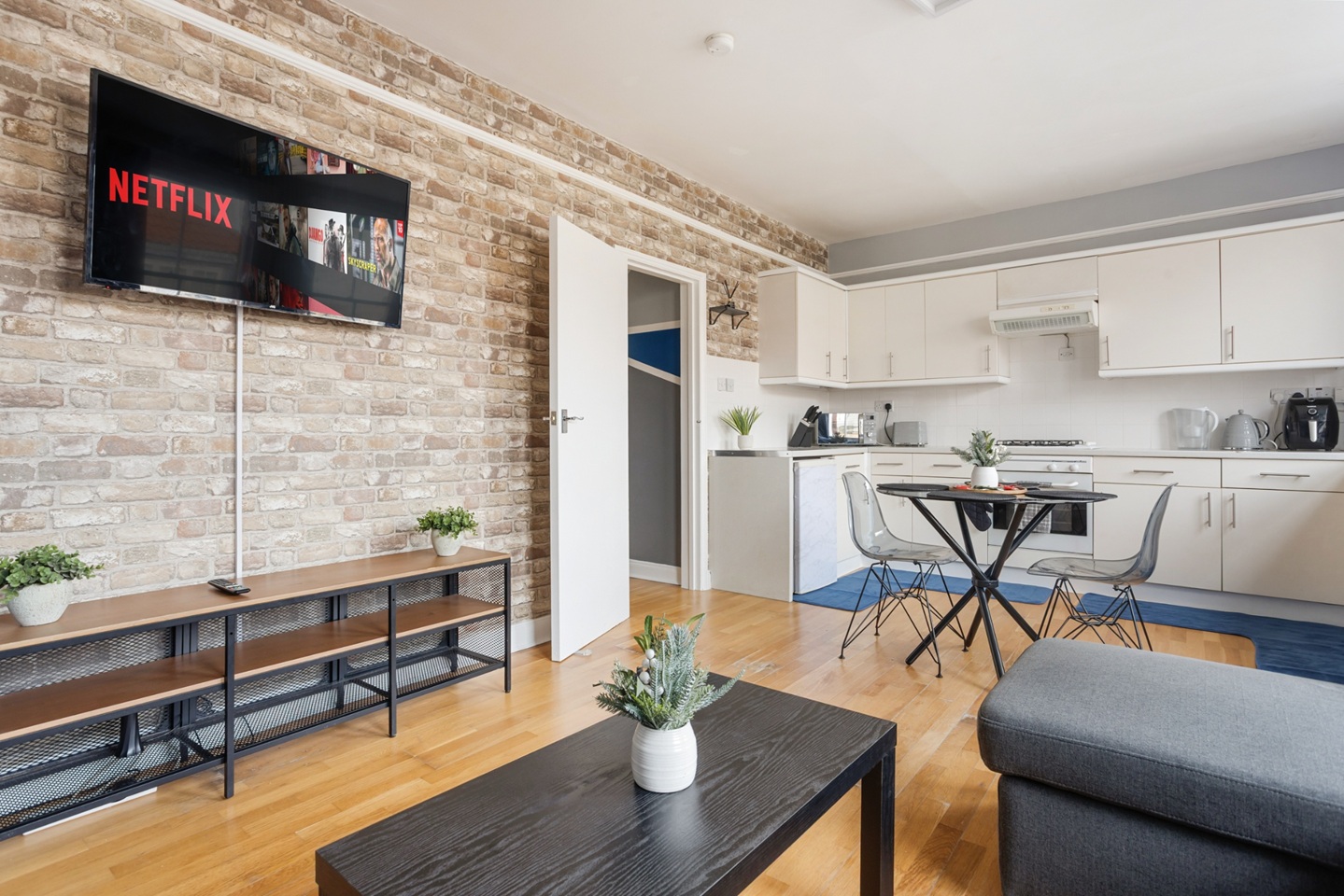 Additional image 6 of 2 Bed Semi-Detached House, Brick Lane, E1, N1 7GU